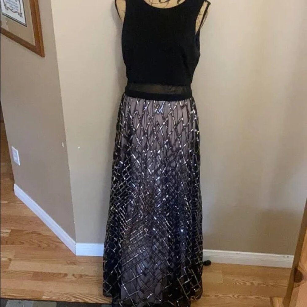 TLC Say Yes to the Prom Dress Black & Silver Full Length Dress w Sequins Size 24